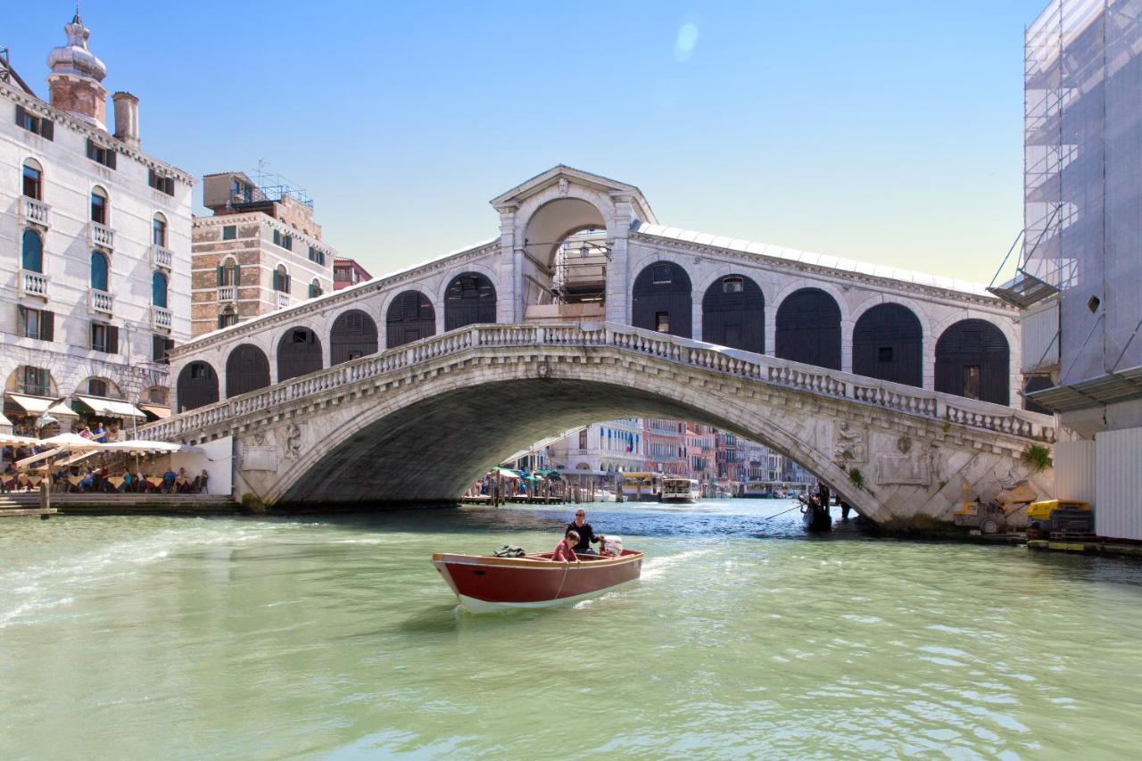 Hotel Mezzo Pozzo Venice Exterior photo