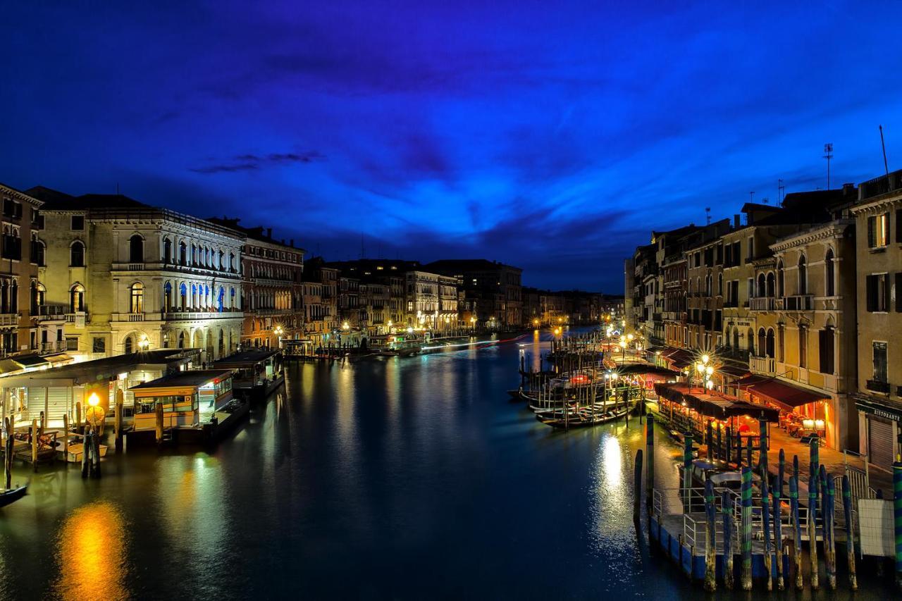 Hotel Mezzo Pozzo Venice Exterior photo