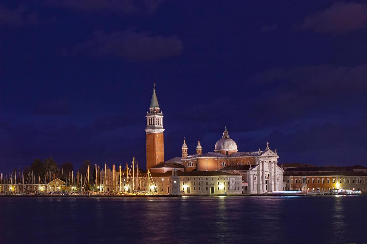 Hotel Mezzo Pozzo Venice Exterior photo